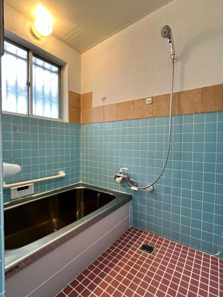 東近江市札の辻1丁目の中古一戸建て(バス)