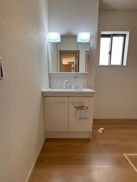 彦根市彦富町の新築一戸建