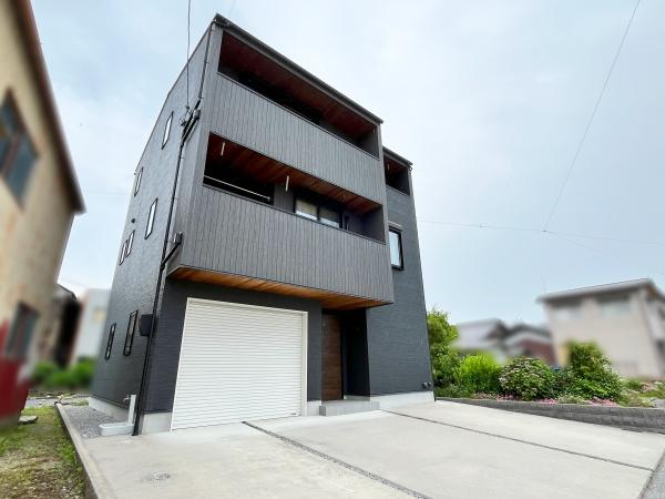 東近江市乙女浜町の中古一戸建