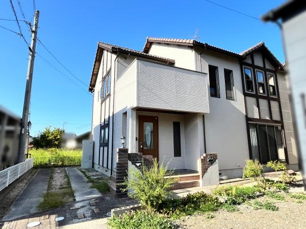 愛知郡愛荘町長野の中古一戸建