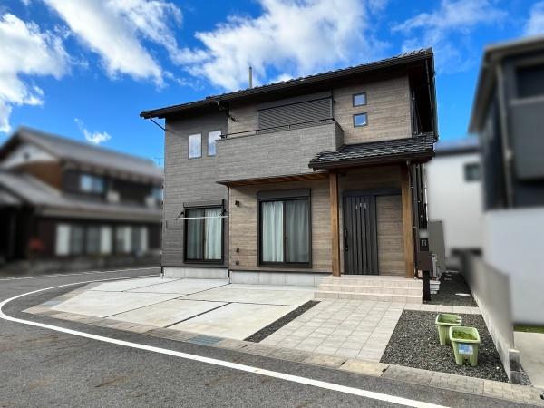 東近江市佐野町の中古一戸建