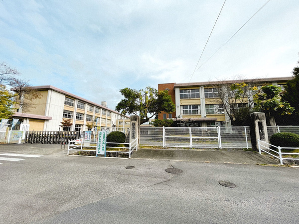 蒲生郡日野町大字中在寺の中古一戸建て(必佐小学校)