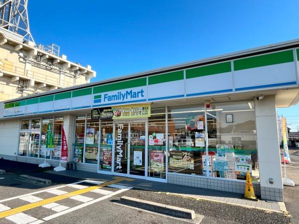 近江八幡市出町の新築一戸建(ファミリーマート近江八幡中村町店)