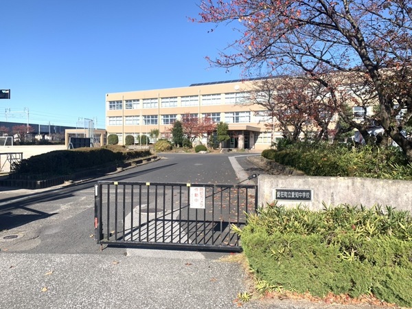 愛知郡愛荘町石橋の新築一戸建(愛荘町立愛知中学校)