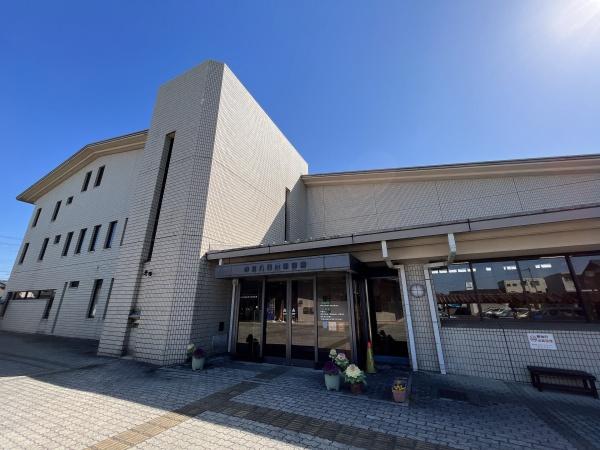 東近江市ひばり丘町の土地(東近江市立八日市図書館)