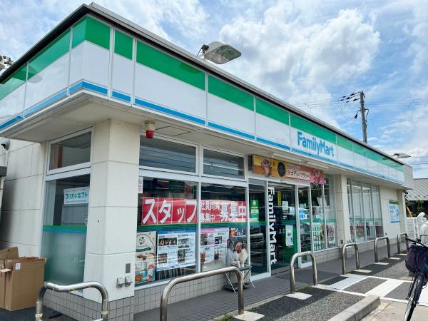 東近江市ひばり丘町の土地(ファミリーマート八日市ひばり丘店)