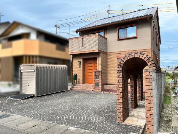 近江八幡市浅小井町の中古一戸建
