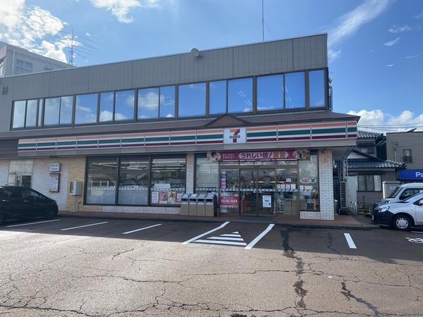 新潟市江南区横越中央2丁目の中古一戸建て(セブンイレブン下越横越店)