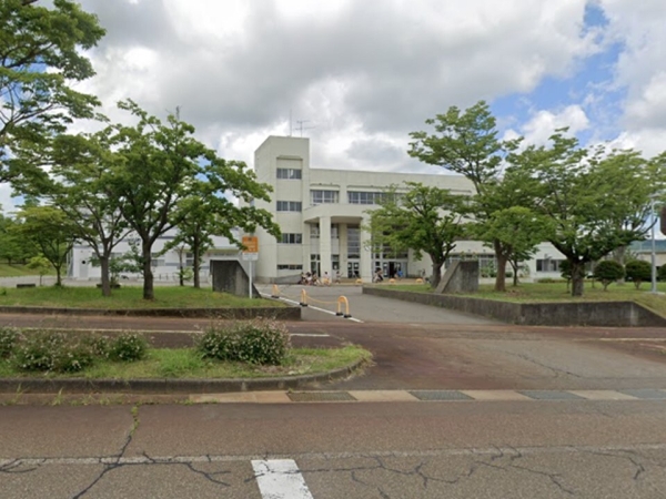 長岡市陽光台4丁目の新築一戸建(長岡市立青葉台小学校)