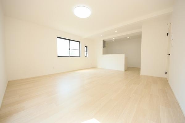 東区秋葉通2丁目　中古戸建