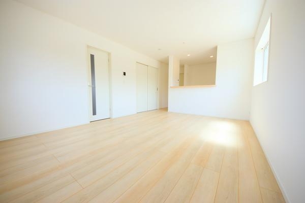 新潟市東区白銀２丁目の新築一戸建