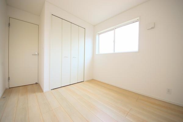 新潟市東区白銀２丁目の新築一戸建