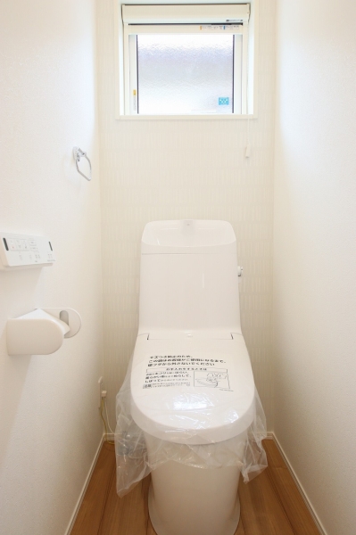 西区小針4丁目　新築戸建