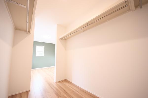 西区小針4丁目　新築戸建