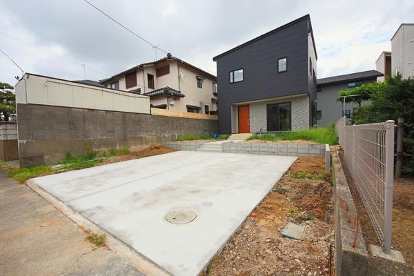 西区小針4丁目　新築戸建