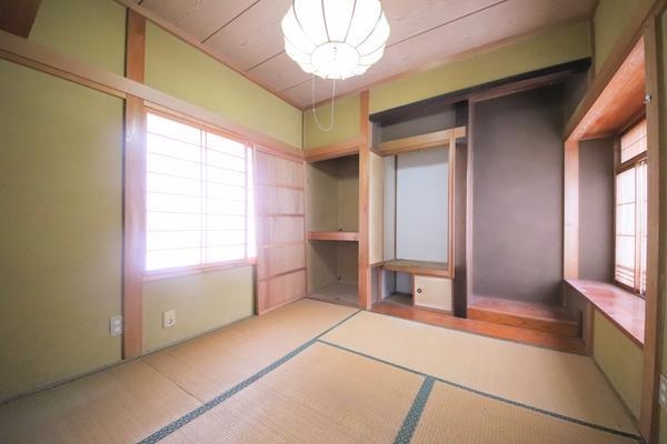 新潟市東区長者町の中古一戸建て