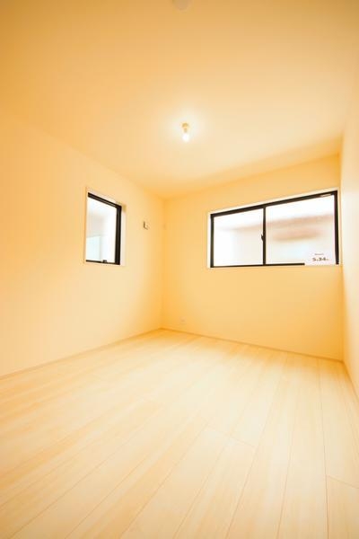 新潟市東区粟山４丁目の新築一戸建