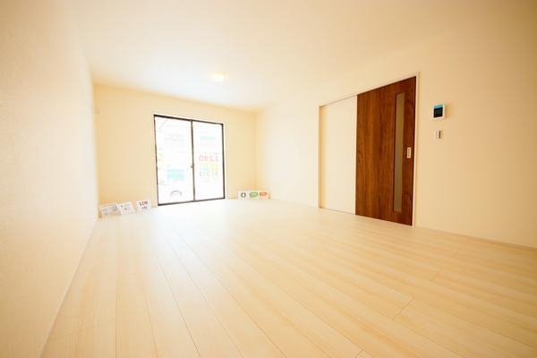 新潟市東区粟山４丁目の新築一戸建