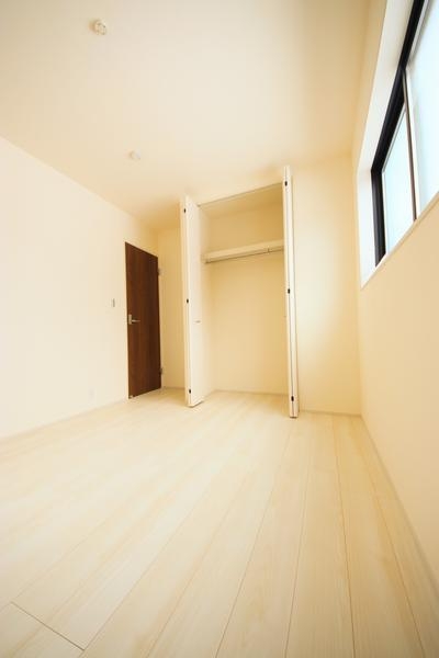 新潟市東区粟山４丁目の新築一戸建