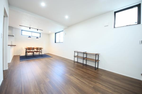 中央区二葉町3丁目　新築戸建