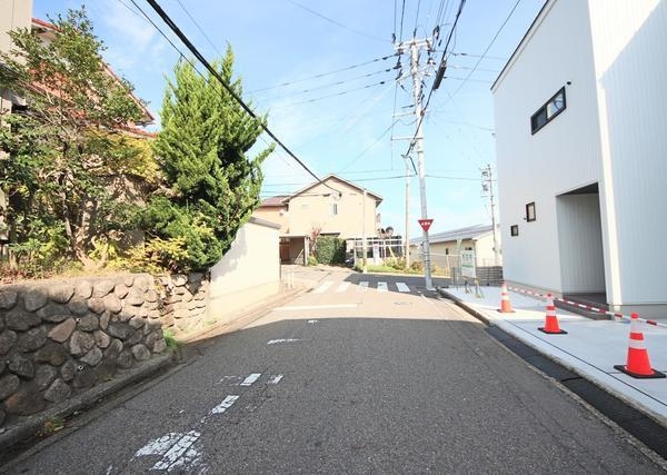 中央区二葉町3丁目　新築戸建