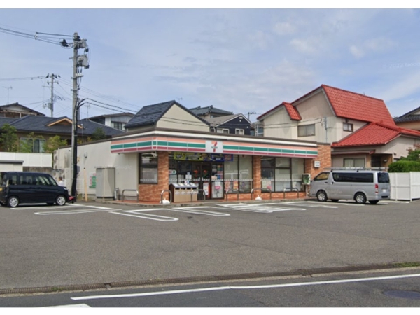 サーパス小針が丘(セブンイレブン新潟小針藤山店)
