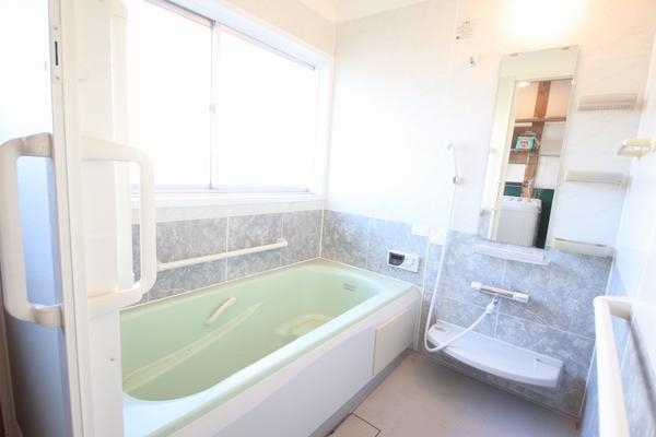 新潟市中央区日の出３丁目の中古一戸建て