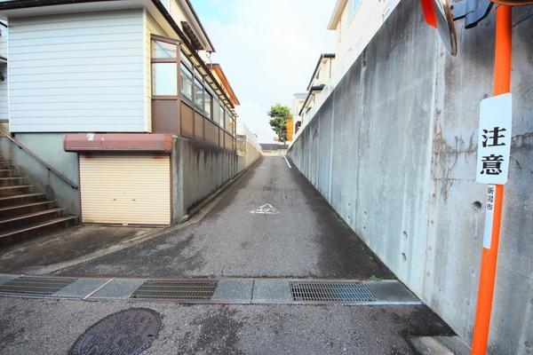 新潟市西区青山６丁目の中古一戸建て