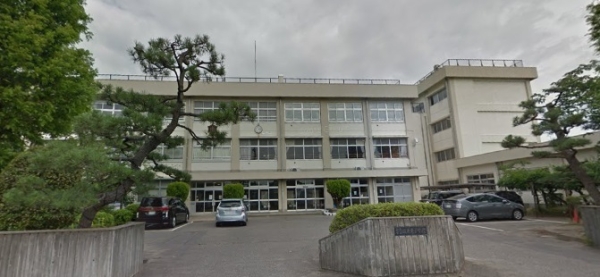 新潟市西区坂井東4丁目の土地(新潟市立坂井東小学校)