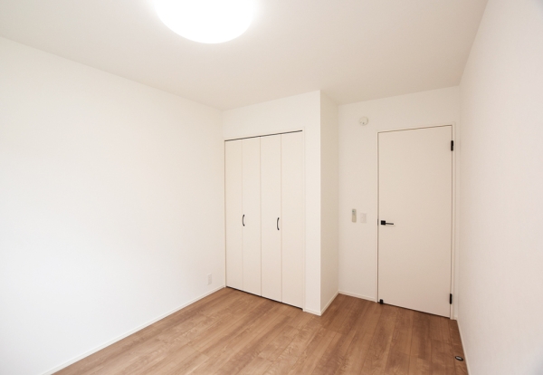 西区鳥原　B棟　新築戸建