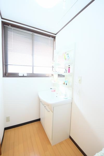 新潟市中央区山二ツ２丁目の中古一戸建て