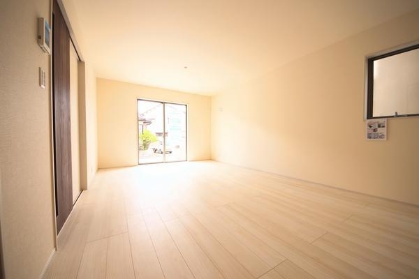 新潟市中央区京王３丁目の新築一戸建