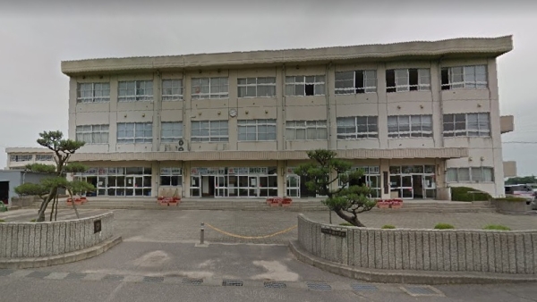新潟市北区彩野4丁目の中古一戸建て(新潟市立早通中学校)