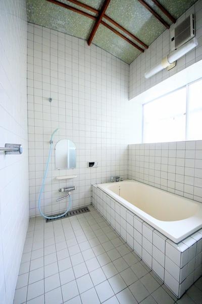 新潟市西蒲区曽根の中古一戸建て