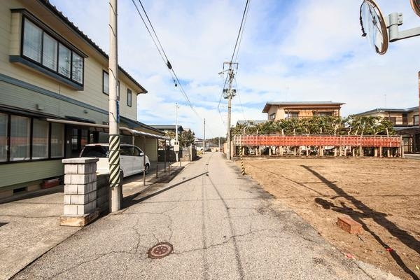 新潟市西区浦山４丁目の新築一戸建