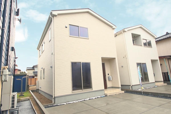 新潟市西区上新栄町６丁目の新築一戸建