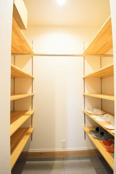 東区石山3丁目　新築戸建