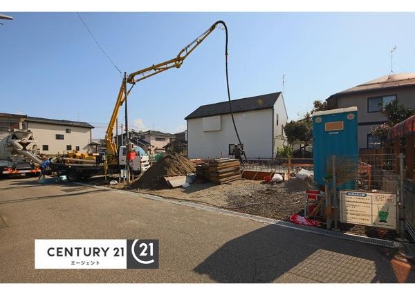 新潟市西区小針５丁目の新築一戸建