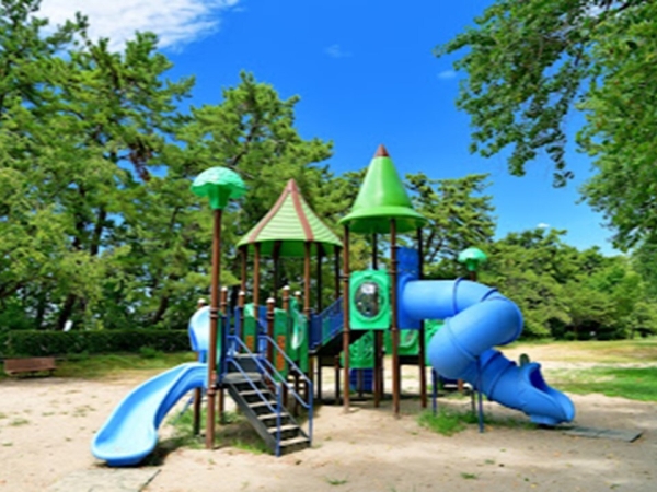 新潟市西区五十嵐東2丁目の土地(寺尾中央公園)