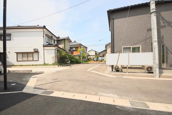 新潟市江南区亀田新明町２丁目の新築一戸建
