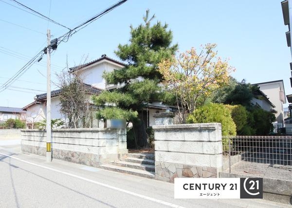 東区粟山2丁目　売地