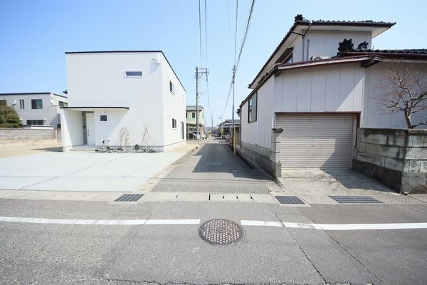 東区粟山2丁目　売地