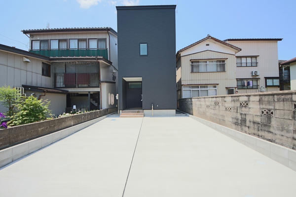 長岡市千歳3丁目　新築戸建