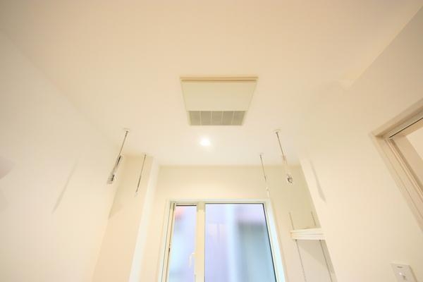 中央区女池8丁目　新築戸建