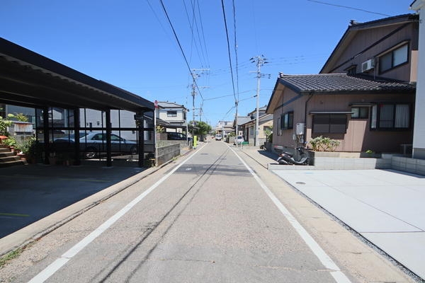 新潟市西区寺尾上２丁目の新築一戸建