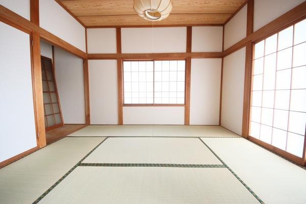 新潟市南区山崎興野の中古一戸建て