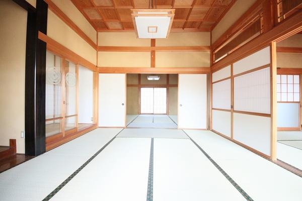 新潟市南区山崎興野の中古一戸建て