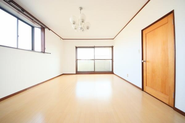 新潟市南区山崎興野の中古一戸建て