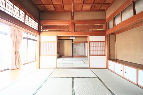 新潟市南区山崎興野の中古一戸建て
