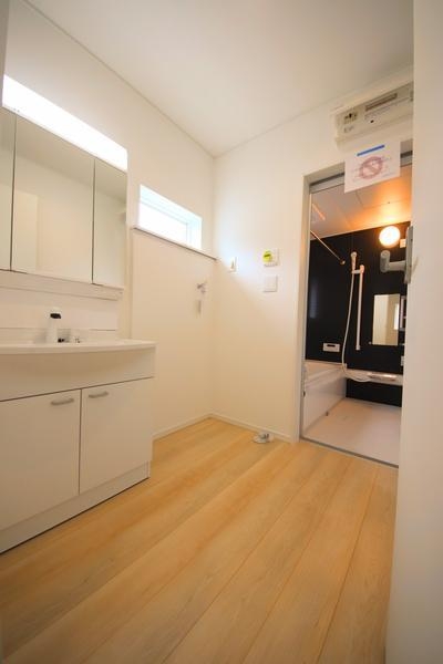 クレイドルガーデン江南区亀田中島第2　2号棟　全4棟